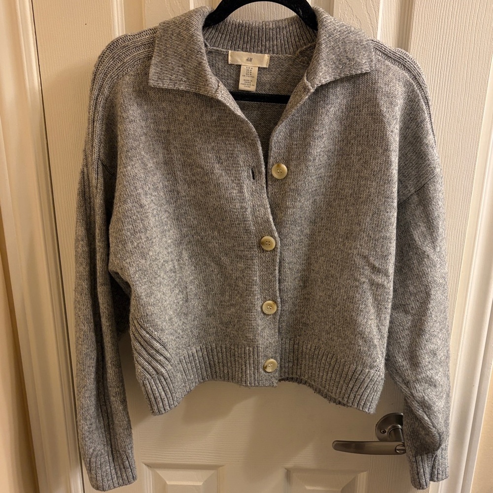 H&M Gray Women's Cardigan Sweater